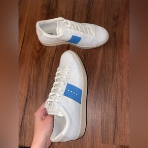 Ecco street lite sneaker for women size 37